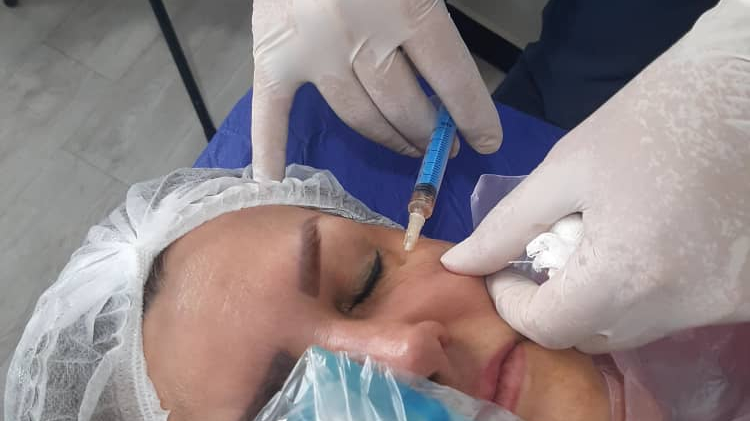 کلینیک زیبایی نیوشا در گیشا