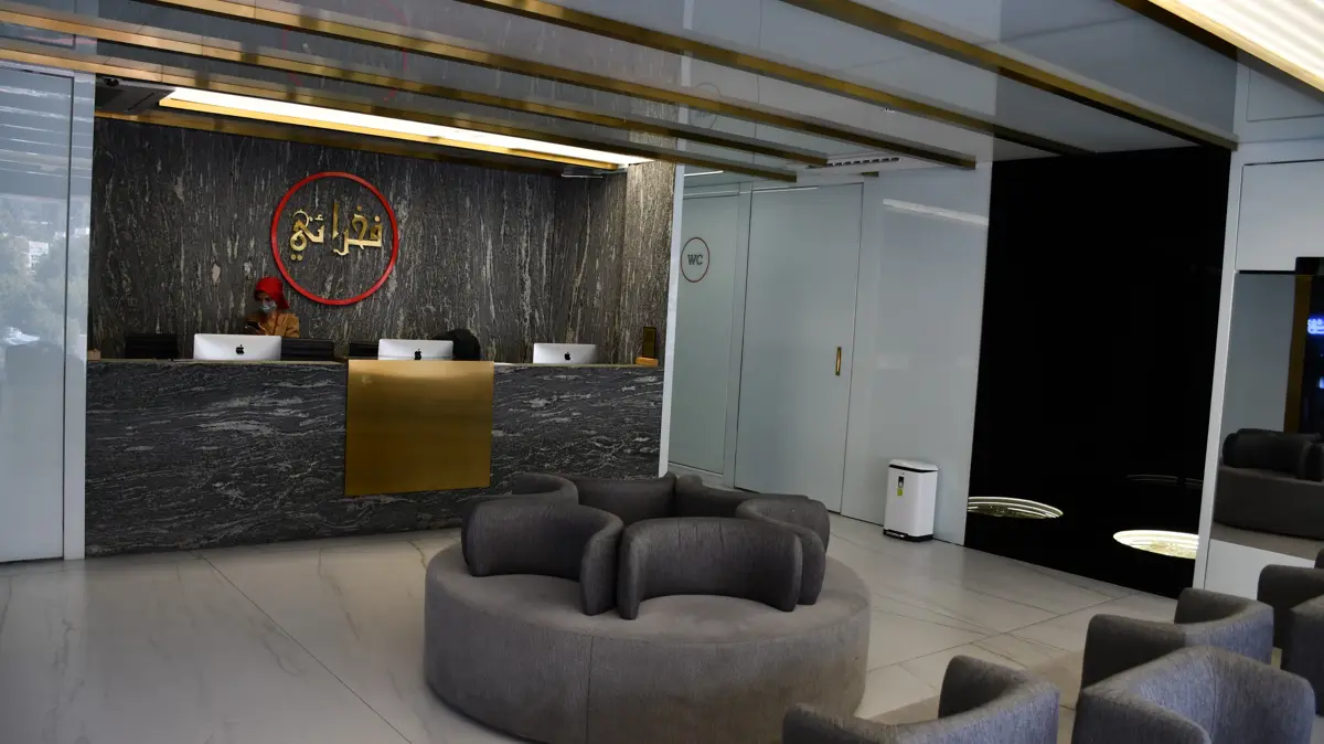 کلینیک زیبایی فخرائی | بزرگ‌ترین مرکز کاشت مو، لاغری و جوان‌سازی دنیا