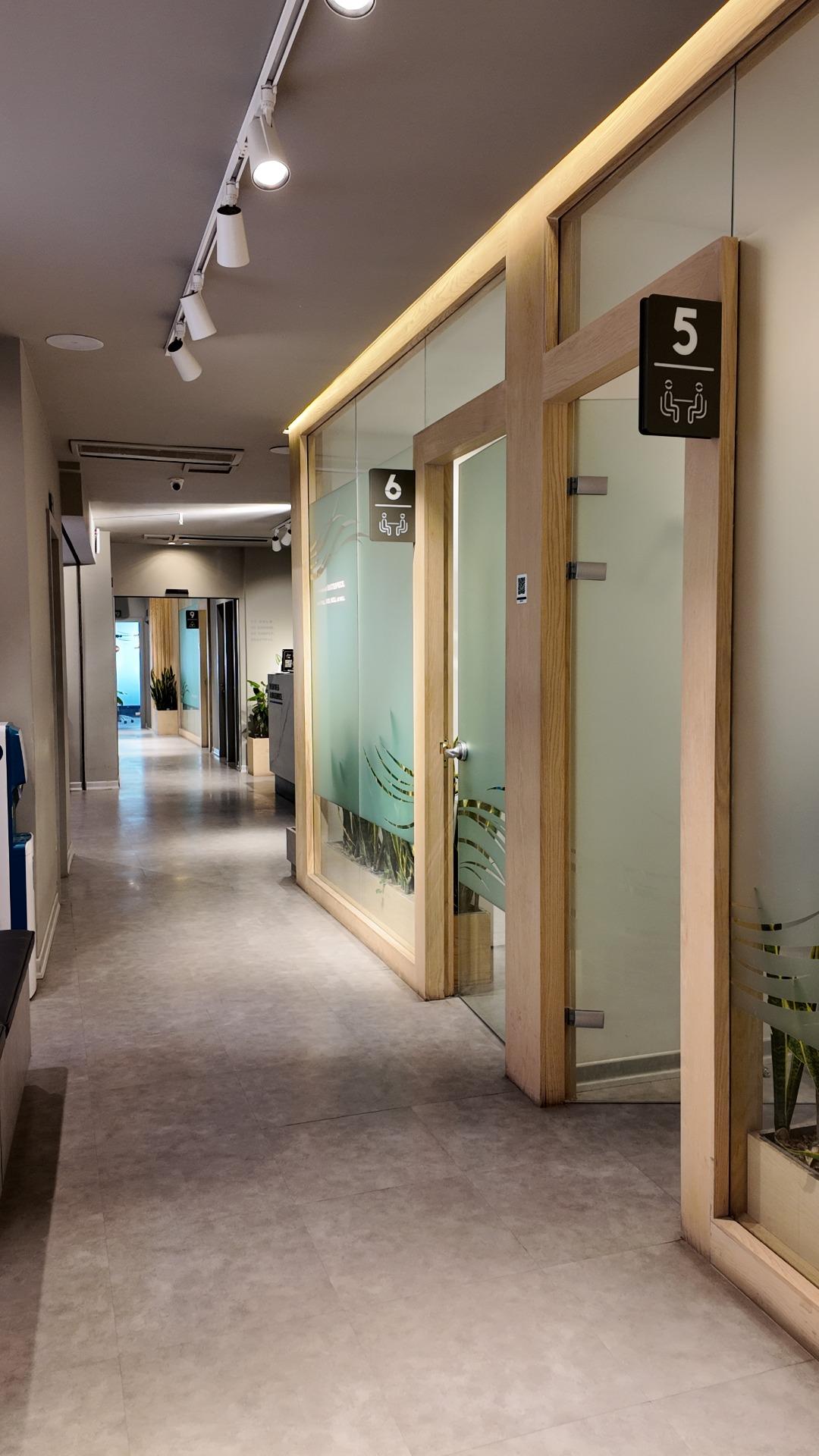 کلینیک زیبایی مهرافروز: بهترین انتخاب برای زیبایی و درمان پوست و مو