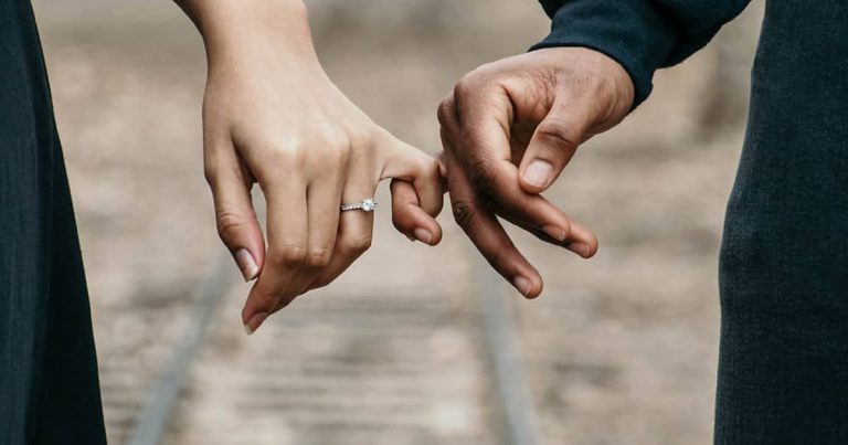 آیا برای آزمایش ازدواج باید ناشتا بود؟ راهنماي جامع و آموزش‌هاي لازم براي زوج‌ها