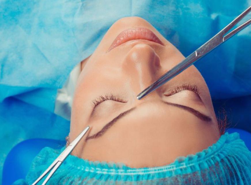 کلینیک زیبایی پارسیان