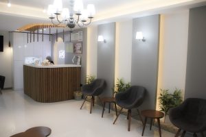 راهنمای کامل کلینیک هور قزوین؛ لیزر کندلا + تزریق فیلر و بوتاکس + فشیال و پاکسازی