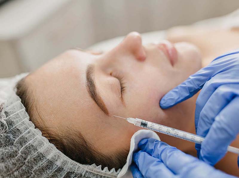 خدمات زیبایی در کلینیک هور در قزوین