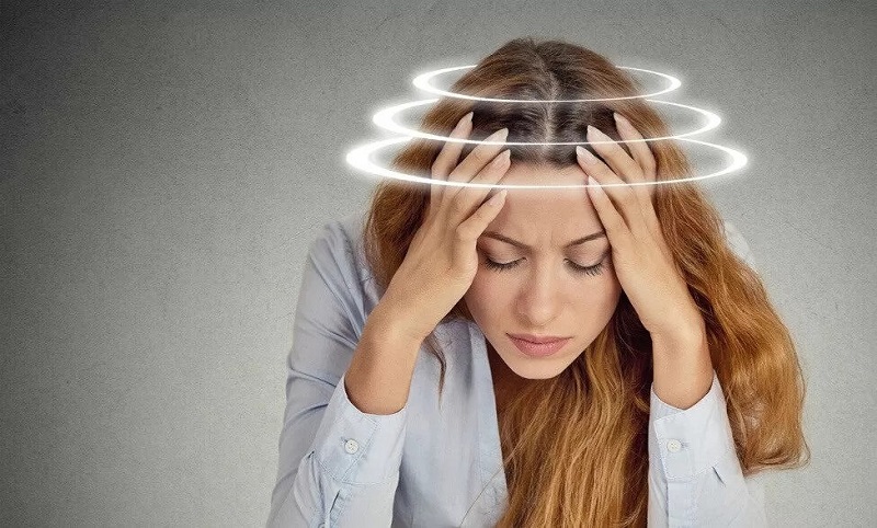 چرا احساس سرگیجه و ضعف دارم؟ ارتباط کمبود منیزیم با علائم بدن